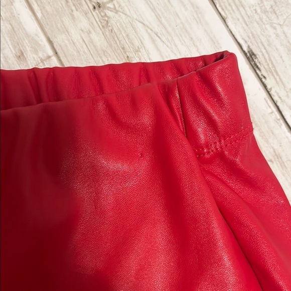 Haley & June Red Faux Leather Women's Skort size Large - Picture 6 of 6